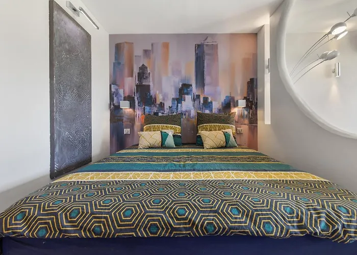 Apartman Sex And The Heliopolis